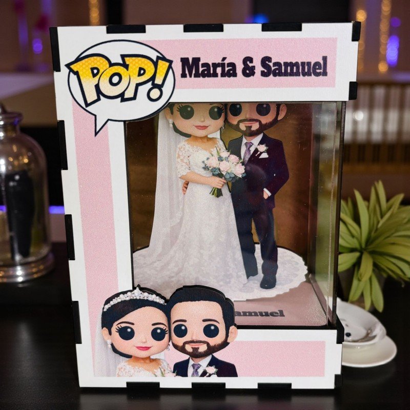 FUNKO DE MADERA PERSONALIZADO BODA