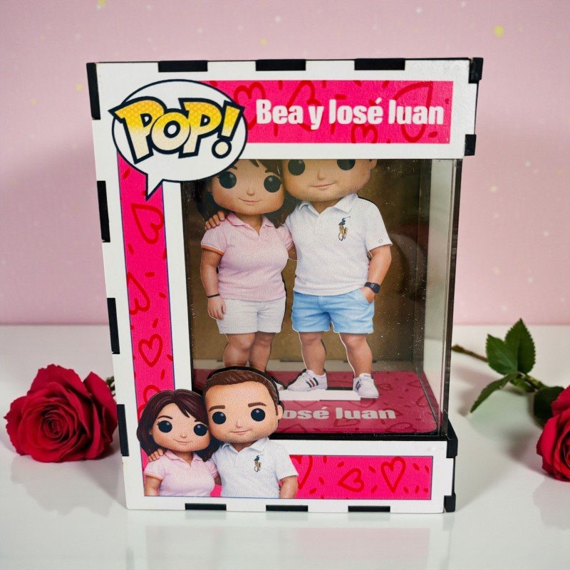 FUNKO DE MADERA EDICION CORAZONES