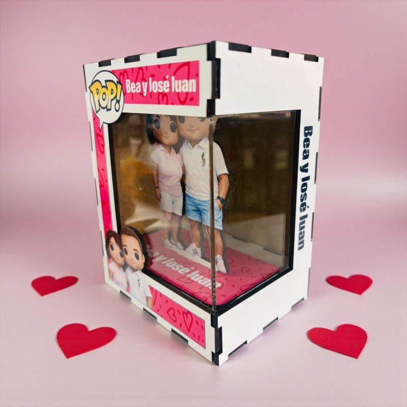 FUNKO DE MADERA EDICION CORAZONES