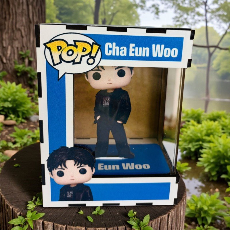 FUNKO DE MADERA CANTANTE