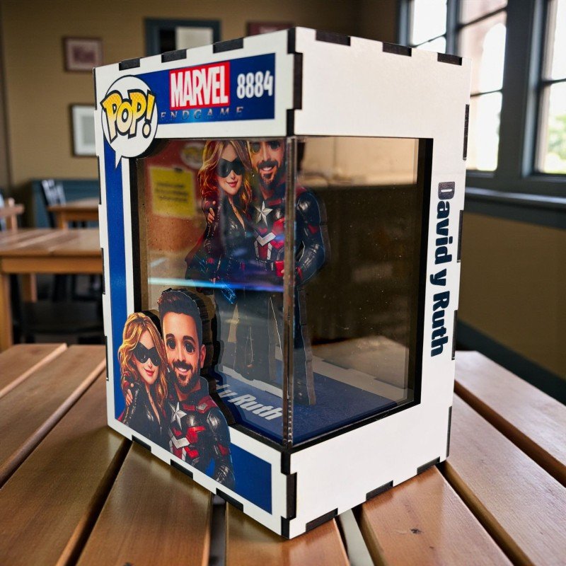 FUNKO DE MADERA SÚPER HÉROES
