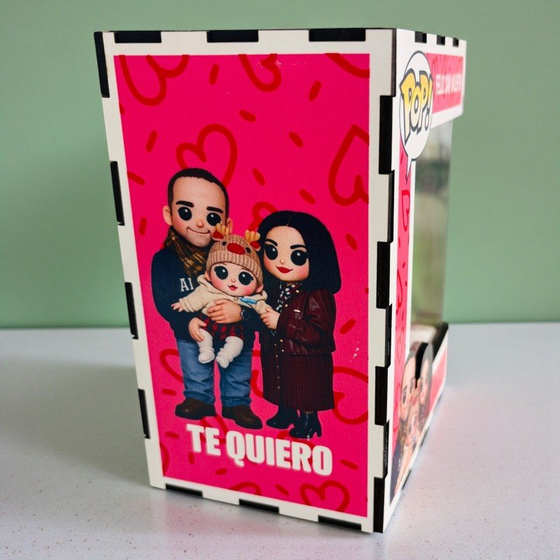 FUNKO DE MADERA EDICION CORAZONES