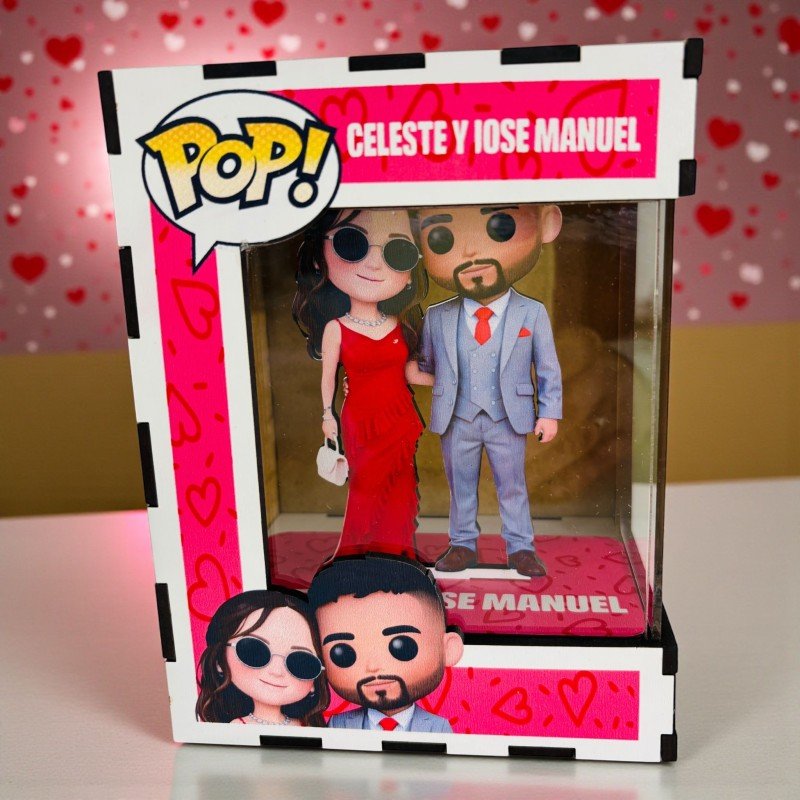 FUNKO DE MADERA EDICION CORAZONES
