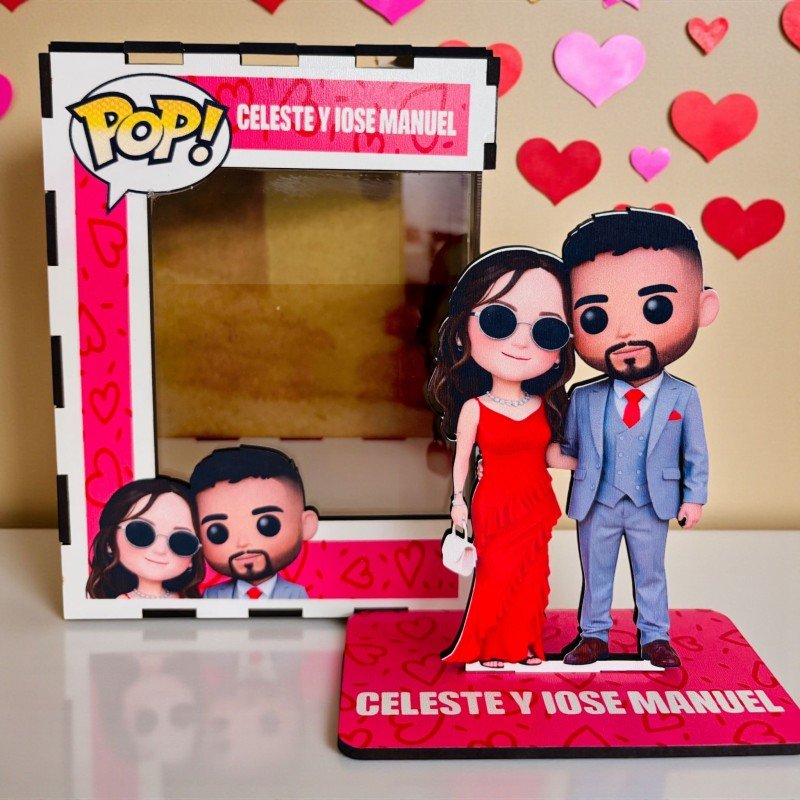 FUNKO DE MADERA EDICION CORAZONES