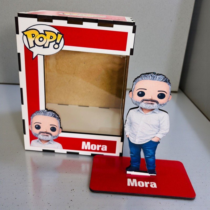 FUNKO DE MADERA PERSONALIZADO