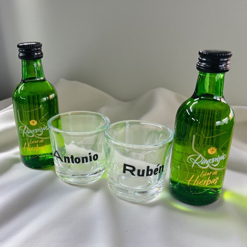 MINIATURA CON ALCOHOL + VASO DE CHUPITO