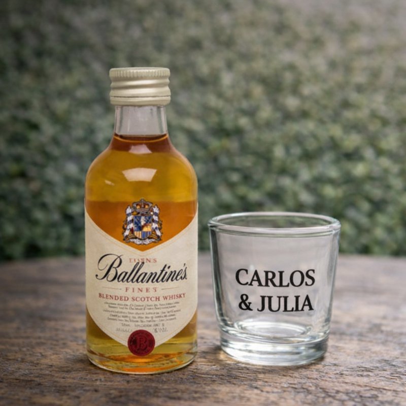 MINIATURA CON ALCOHOL + VASO DE CHUPITO