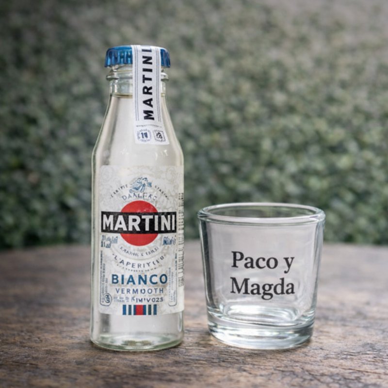 MINIATURA CON ALCOHOL + VASO DE CHUPITO
