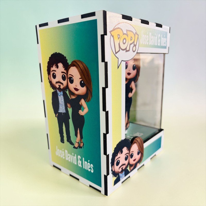 FUNKO DE MADERA PERSONALIZADO
