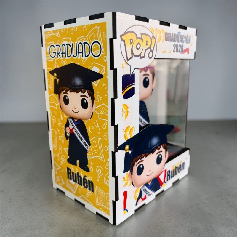 FUNKO DE MADERA EDICIÓN GRADUACIÓN