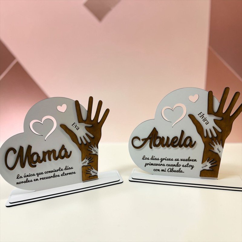 CORAZÓN CON MANOS MAMÁ O ABUELA