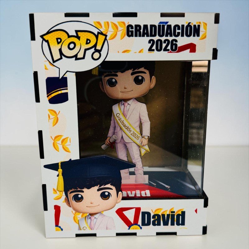 FUNKO DE MADERA EDICIÓN GRADUACIÓN