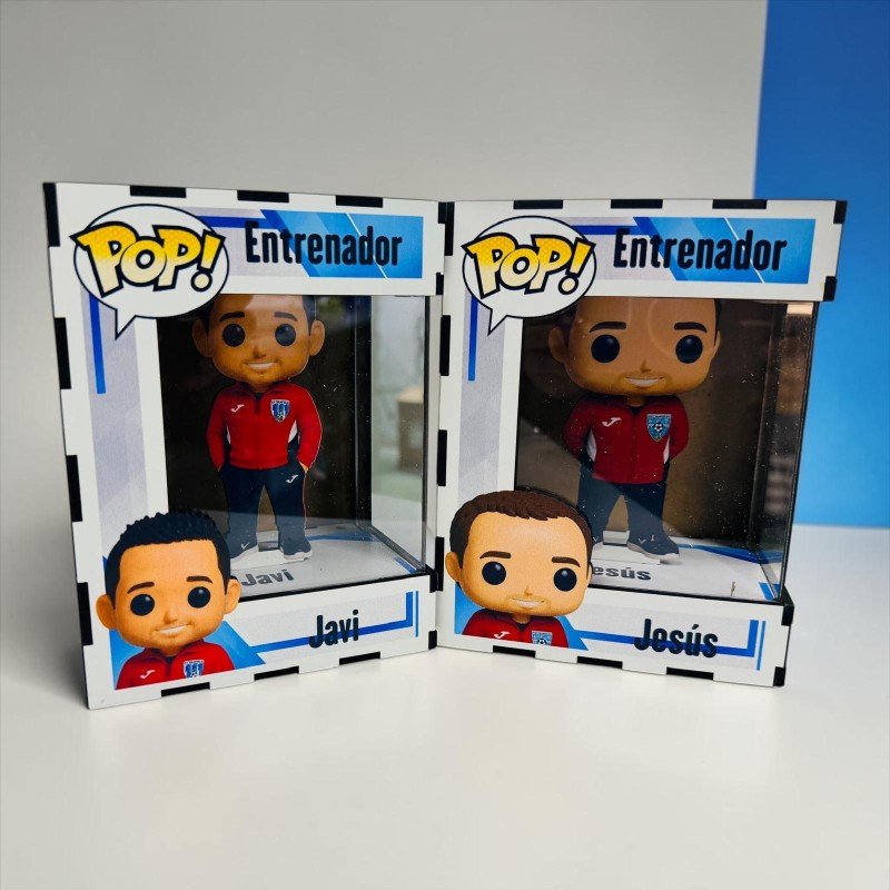 FUNKO DE MADERA ENTRENADORES