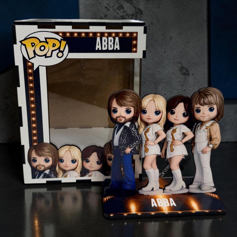 FUNKO DE MADERA CANTANTE