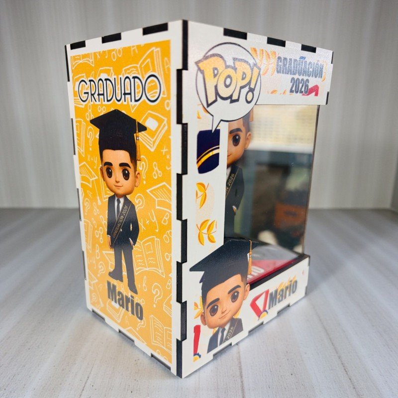 FUNKO DE MADERA EDICIÓN GRADUACIÓN