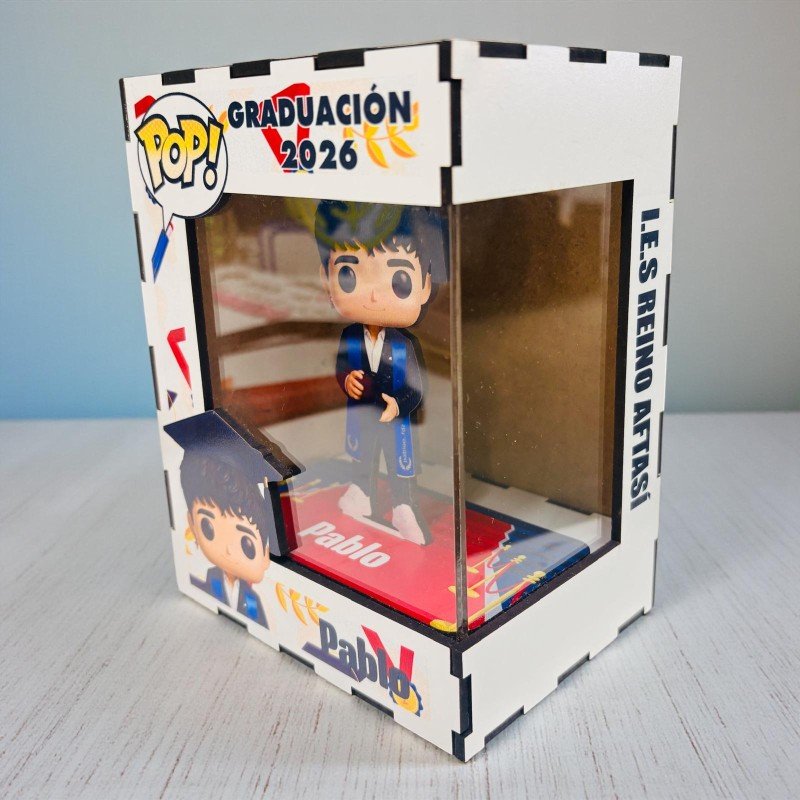 FUNKO DE MADERA EDICIÓN GRADUACIÓN
