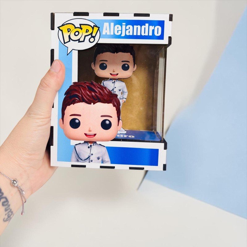 FUNKO DE MADERA PERSONALIZADO COMUNIÓN