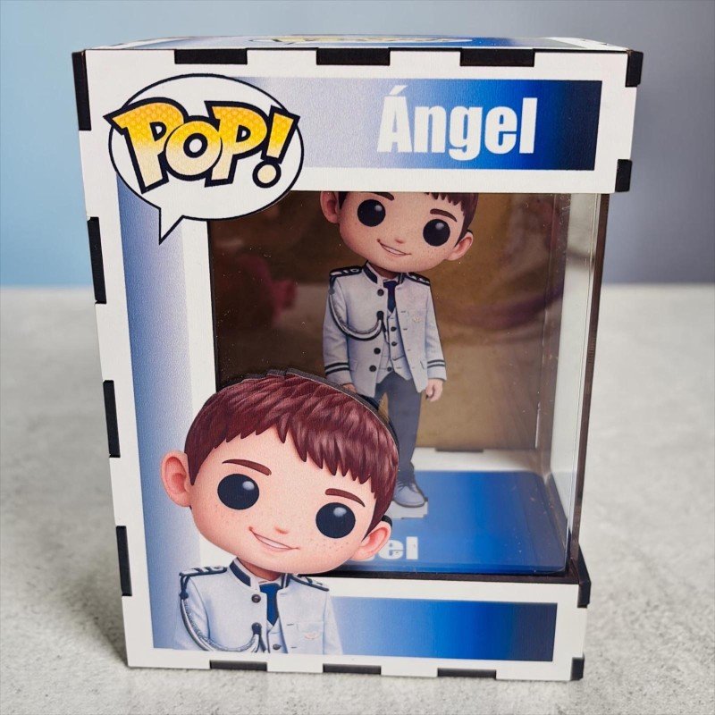 FUNKO DE MADERA PERSONALIZADO COMUNIÓN