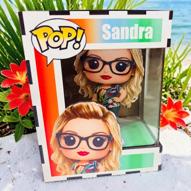 FUNKO DE MADERA PERSONALIZADO