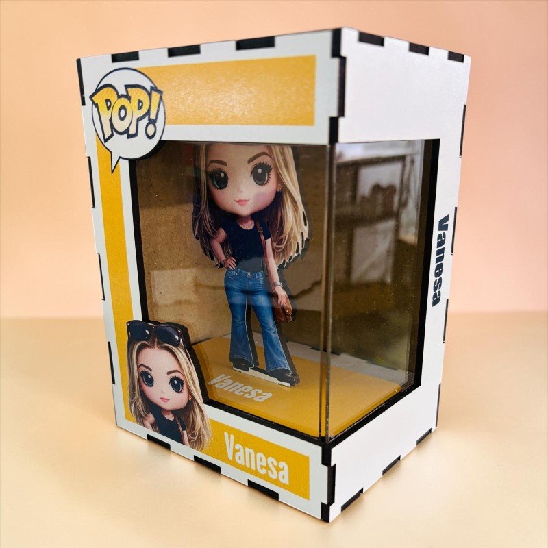 FUNKO DE MADERA PERSONALIZADO