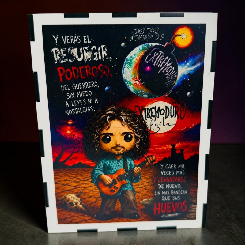 FUNKO DE MADERA CANTANTE