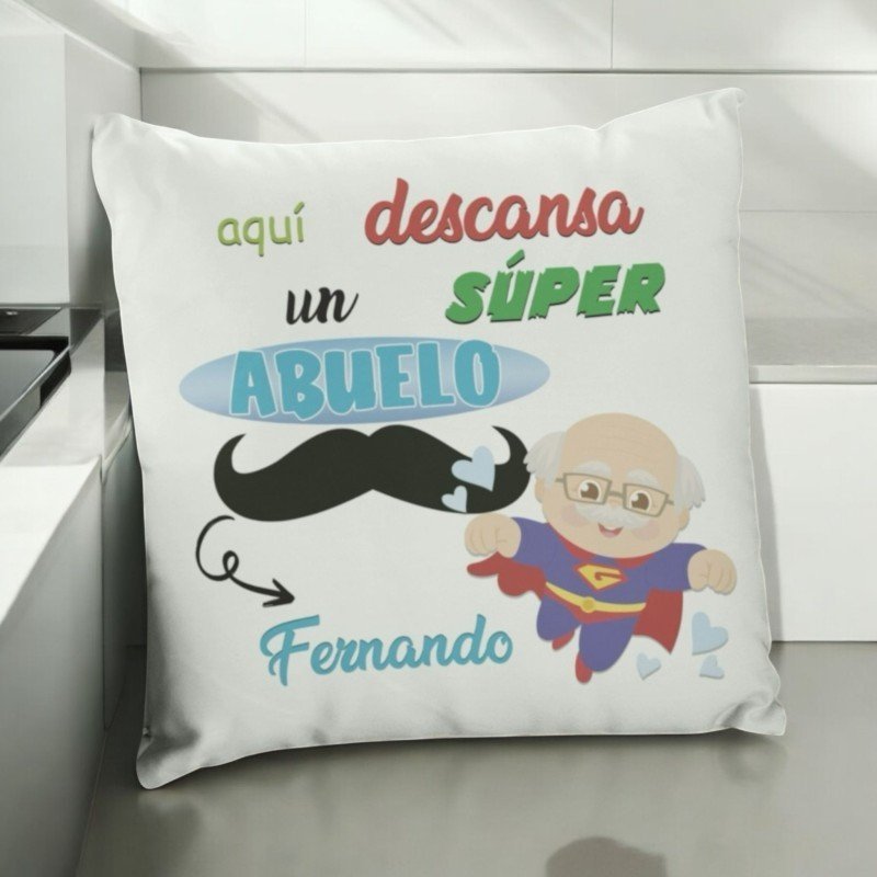 COJÍN ABUELO SÚPERHEROE