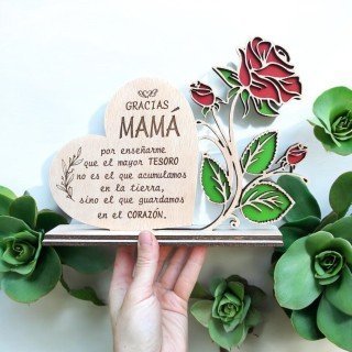 CORAZÓN CON ROSA MAMÁ