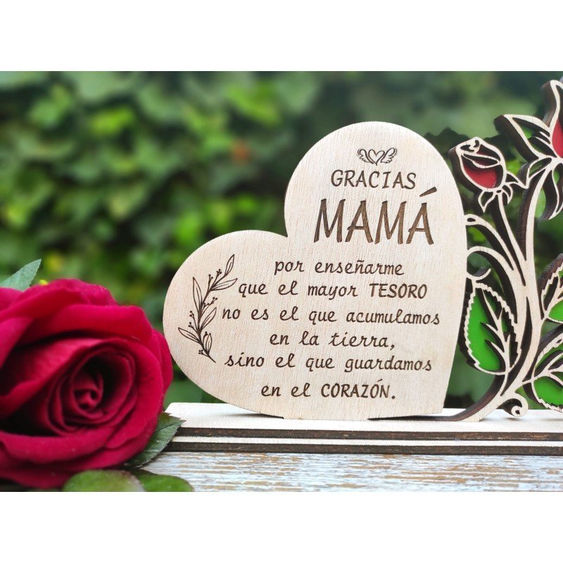 CORAZÓN CON ROSA MAMÁ
