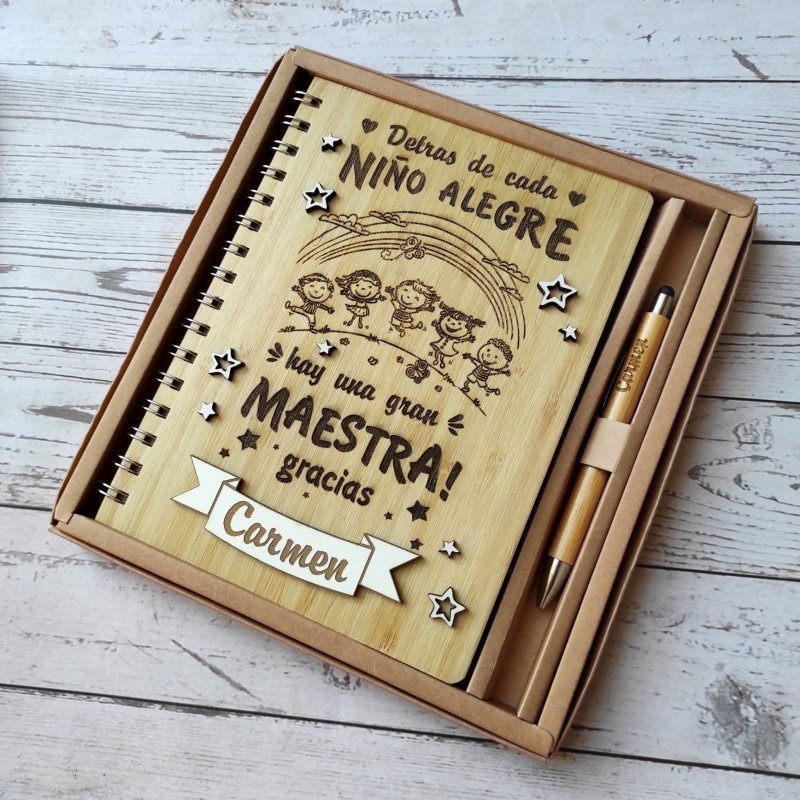 LIBRETA PROFE NIÑO ALEGRE