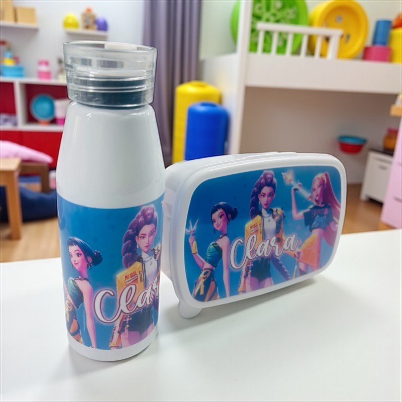 PACK FIAMBRERA + BOTELLA ASA DE SILICONA LAS GUERRERAS K-POP MODELO 2
