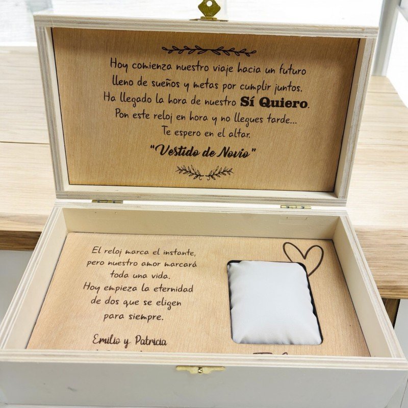 CAJA RELOJ PERSONALIZADA
