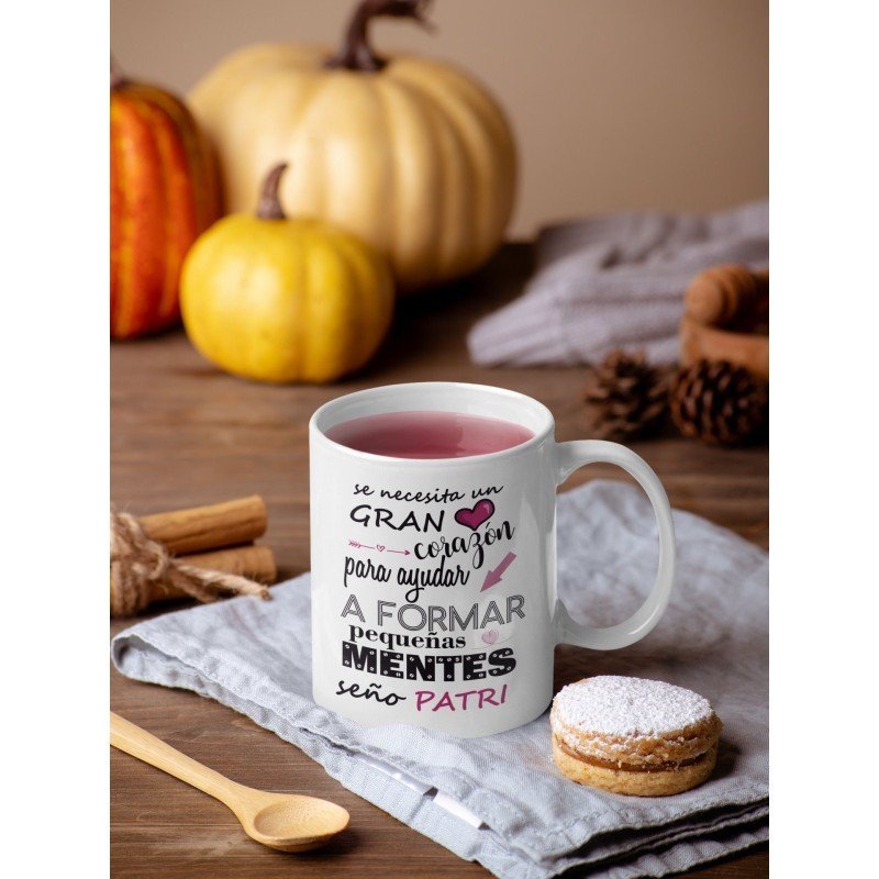 TAZA PEQUEÑAS MENTES