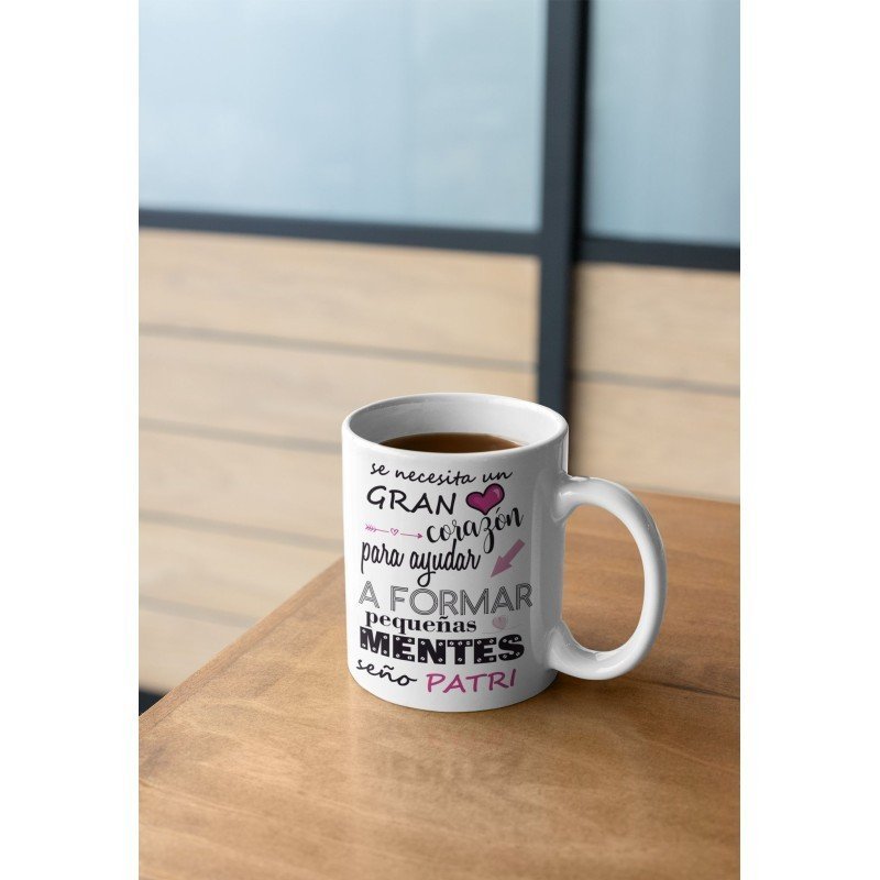 TAZA PEQUEÑAS MENTES