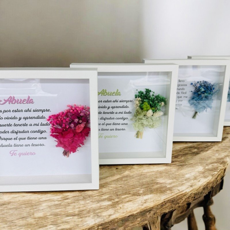 CUADRO PERSONALIZADO CON RAMILLETE PRESERVADO