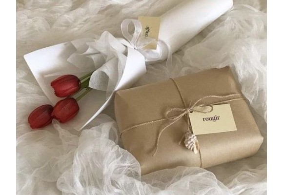 INVITACIONES Y REGALOS PERSONALIZADOS: LA ELEGANCIA DE LAS BODAS EN MADERA